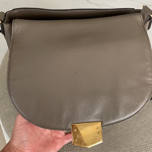 Celine taupe Medium Trotteur Bag - Picture 7 of 13